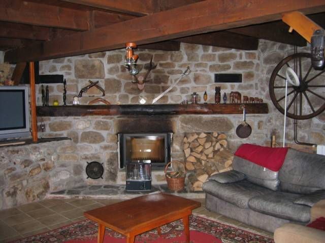 Ferme rénovée T6 Campagne de Devesset Ferme rénovée 6 Campagne de Devesset Ardèche