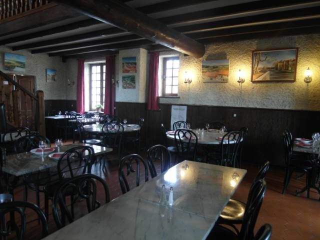 Maison individuelle T5 LE CHAMBON SUR LIGNON Ancien restaurant