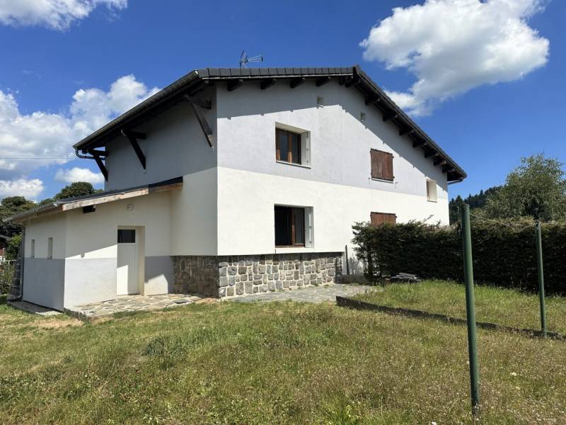 Maison mitoyenne avec jardin à Saint Agrève