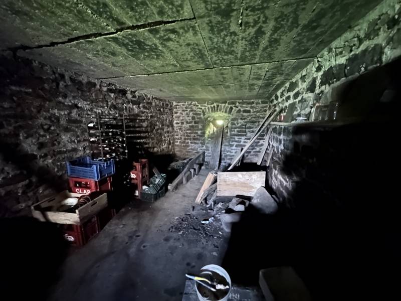 Ferme à rénover sur plus d'1,7 Ha à Araules