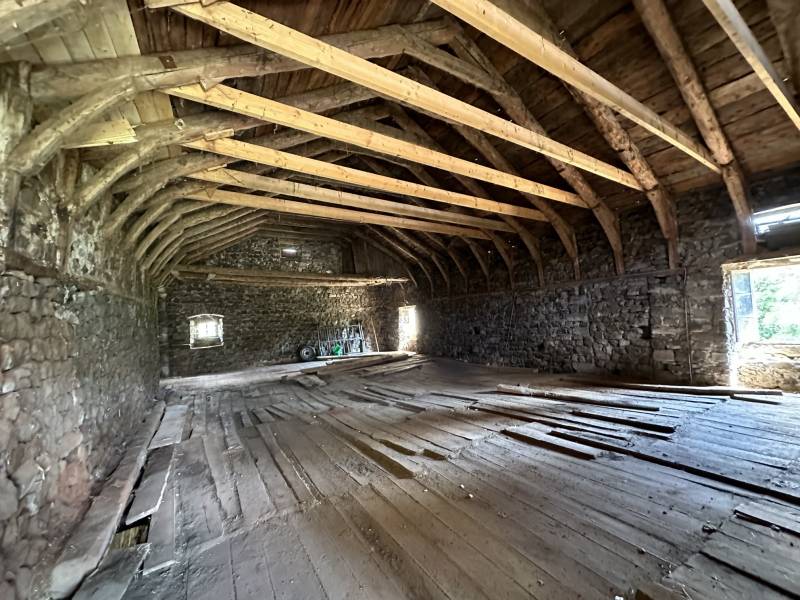 Ferme dans un hameau isolé à Champclause