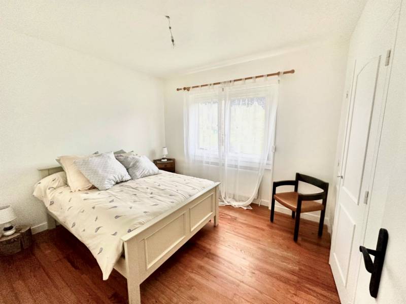 Propriété sur 8 000 m² de terrain proche du village de Tence