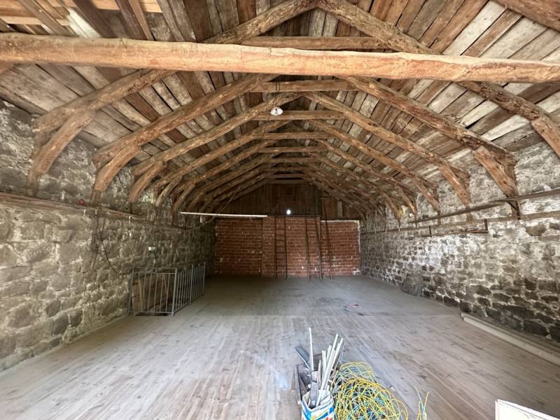 Ferme à rénover proche du village du Chambon sur Lignon