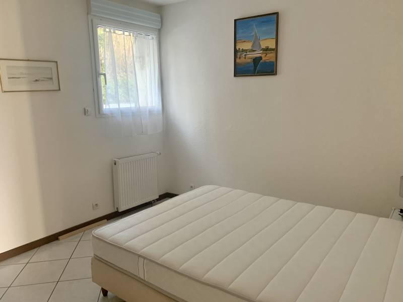 Appartement T3 Le Chambon sur Lignon centre.  Appartement rénové en Rez De Chaussée.