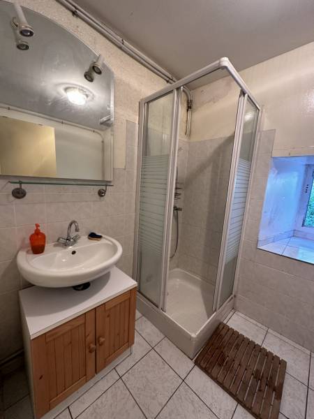 Maison mitoyenne avec jardinet en campagne de Mars