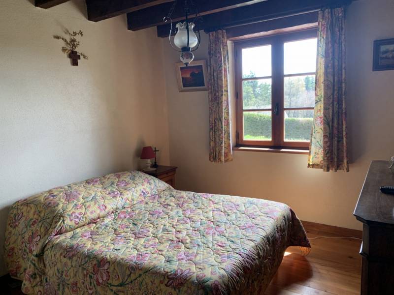 Petite maison sur joli terrain au Chambon sur Lignon