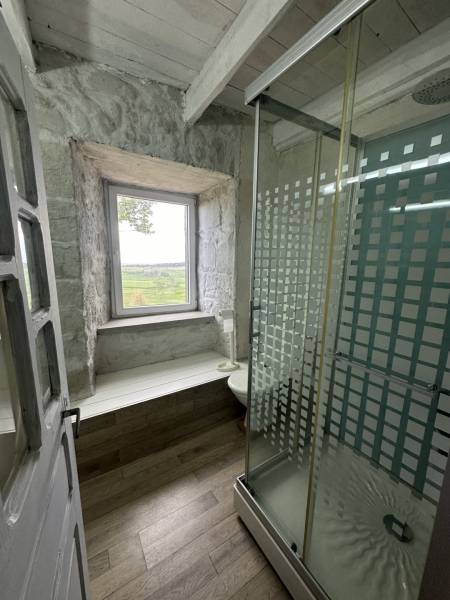 Ferme dans hameau isolé avec vue à Freycenet La Cuche