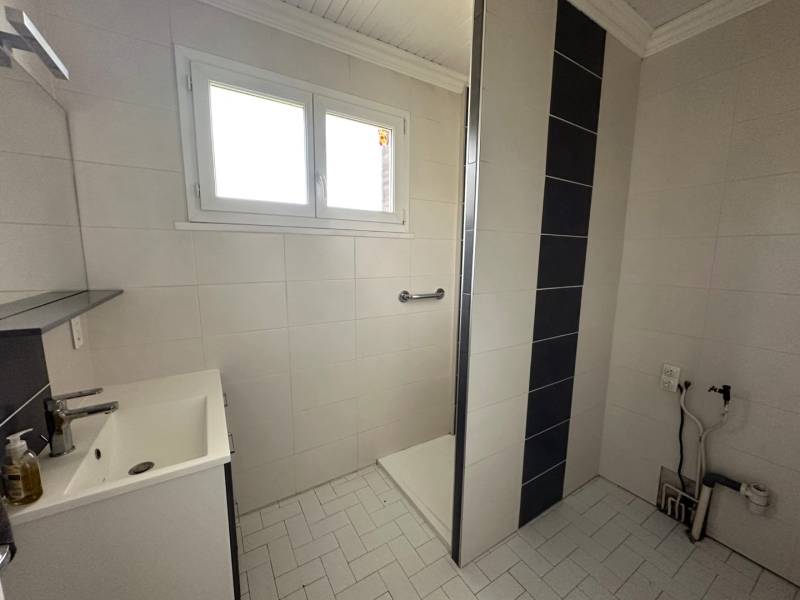 Maison à rafraichir avec jardin à Fay sur Lignon