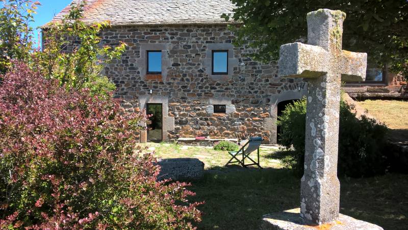 Ancienne ferme rénovée avec atelier St Front