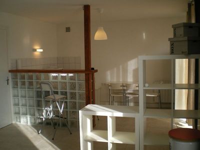 Appartement rénové TStudio Vendu meublé. Idéal pied à terre ou investisseur. Garage