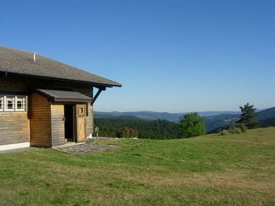CHALET T5 Limite Ardèche Haute Loire Vue exceptionnelle. Qualité de construction. Exposition Sud.