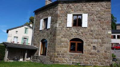Maison de village T6 St Agrève Maison en pierres. Le Chiniac. Spacieuse.