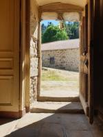 Propriété dans hameau isolé sur 6 000m² de terrain en campagne de St Bonnet