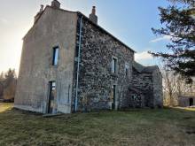 Presbytère dans bel environnement aux Vastres