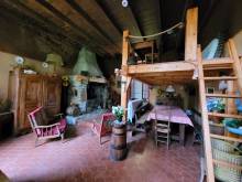 Ancienne école de 1870 en campagne d'Araules