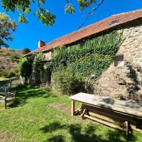 Ferme isolée avec plus d'un hectare à Mézilhac