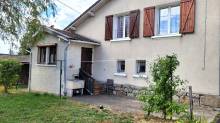 Maison de 1965 avec jardin et garages au Chambon sur Lignon