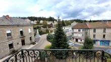 Appartement T4 rénové au centre du village du Chambon sur Lignon