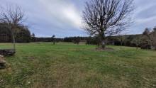Propriété de deux corps de bâtiments sur plus d'1 hectare au Chambon sur Lignon