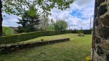 Propriété avec gite dans un hameau à Mars