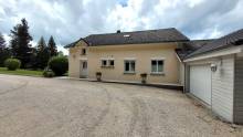 Maison à proximité du village avec de beaux volumes au Chambon sur Lignon