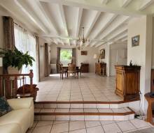 Maison à proximité du village avec de beaux volumes au Chambon sur Lignon