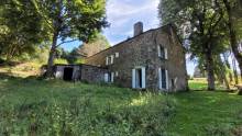 Ferme isolée sur plus d'1 hectare à proximité du centre du Chambon sur Lignon