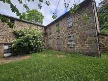 Superbe ferme à rénover dans le village de Saint Agrève