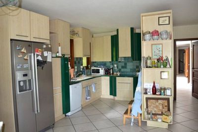 Grande et spacieuse villa. Belle qualité de construction.