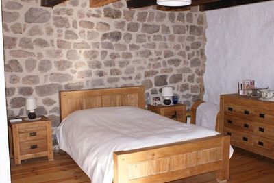 Ferme rénovée Les Nonières 14Ha de terrain. Isolé. Calme. Cachet.