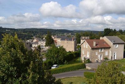 Villa  Le Chambon Sur Lignon 3 appartements indépendants, expo Sud, Centre village