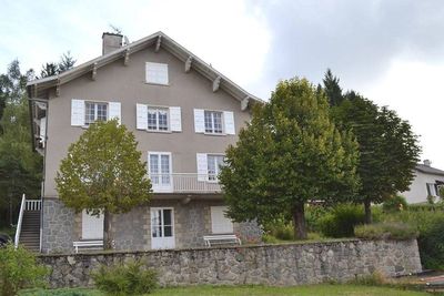 Villa  Le Chambon Sur Lignon 3 appartements indépendants, expo Sud, Centre village