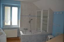 Maison de village Le Chambon sur Lignon 3 niveaux entièrement rénovés.