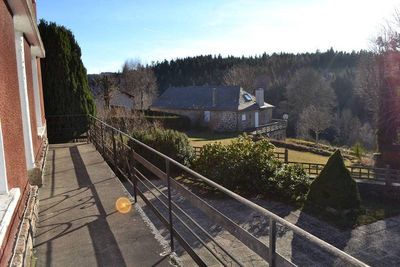 Maison de village proche centre ville avec vue.