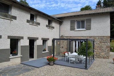 Maison de hameau rénovée T5. Campagne de Tence.