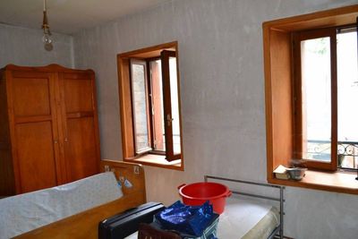 Beaux volumes pour cette maison à rénover