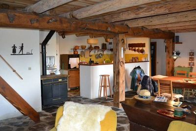 Ferme authentique du Mézenc, 1.4Ha de terrain, entièrement rénovée