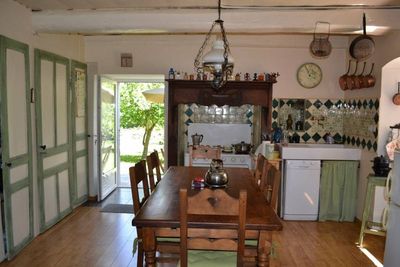 A vendre, ferme en pierre avec cachet à Champclause