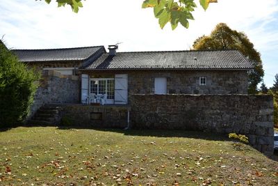 Ferme en cours de rénovation Campagne du Chambon sur Lignon  Maison T4 avec dépendances 100m²