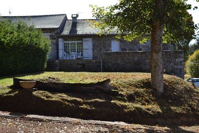 Ferme en cours de rénovation Campagne du Chambon sur Lignon  Maison T4 avec dépendances 100m²