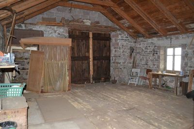 Ancienne ferme à rénover. 4000m² de terrain à Saint Front.