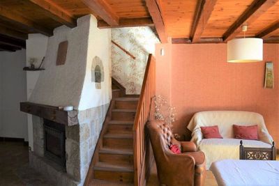 Maison de village. Campagne de Devesset.