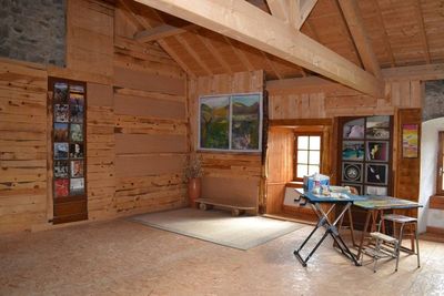 Entre Le Chambon et St Agrève, ferme rénovée. Potentiel à exploiter. Gîte. Habitable immédiatement.