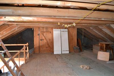 Le Mazet St Voy. Maison de village à rénover.