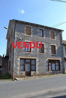 Le Mazet St Voy  Rez de chaussée. T3. Centre.