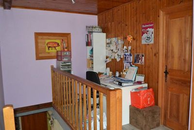 Campagne de St Jeures. Couverture Lauzes. 2500m² de terrain attenant