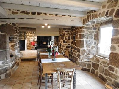 Mars Ferme rénovée. Beaucoup de cachet. Sans travaux.