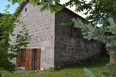 Maison de hameau  Campagne du Mazet Volumes spacieux. Bachat en pierres. 1800m² de terrain