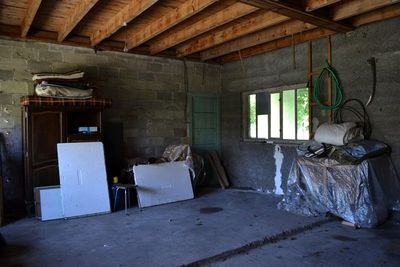 Maison de village Le Mazet Saint Voy Plain pied. Centre village. Grandes dépendances.