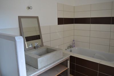 Appartement rénové T4 pièces  Le Chambon sur Lignon Appartement rénové 4 pièces  Le Chambon sur Lignon centre du village